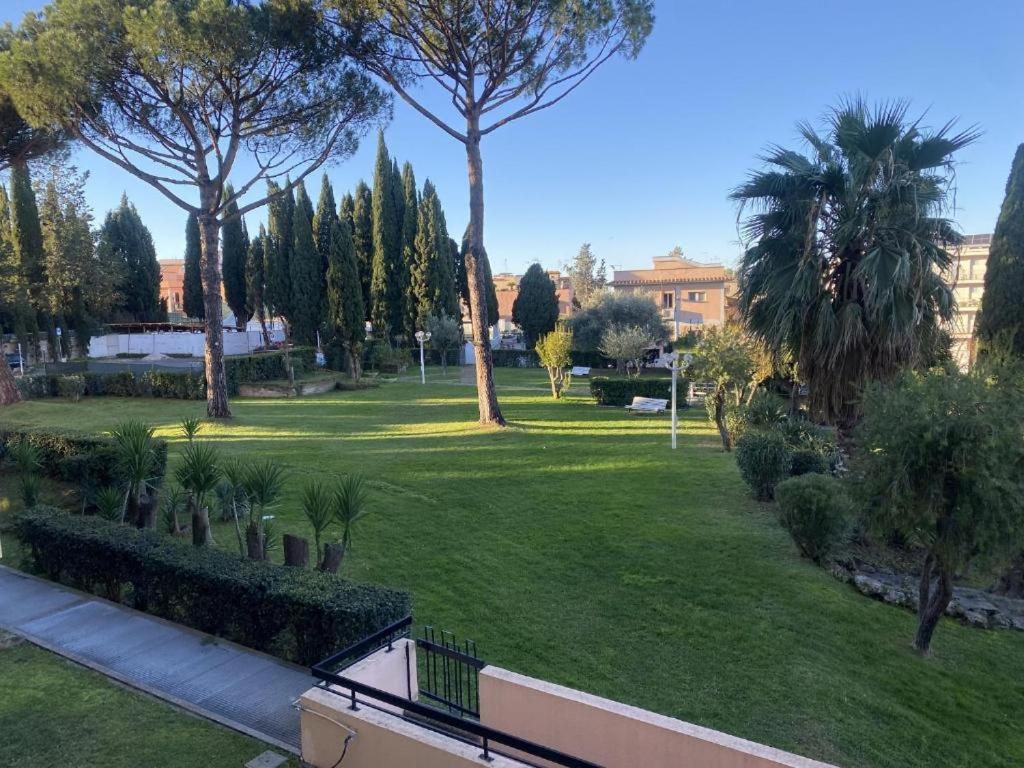 Green House - Parco Tirreno By Ohana روما المظهر الخارجي الصورة